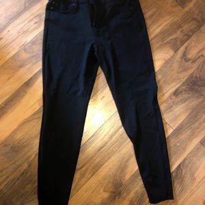 Sz 14/32 Skinny Black pants